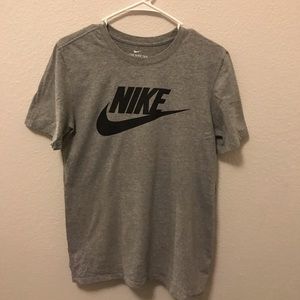 Nike T-shirt